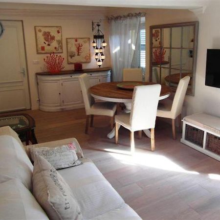 Charming Corner Abode With Castle Views Apartamento Nice Exterior foto