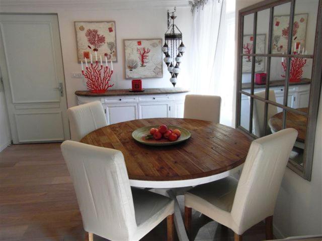 Charming Corner Abode With Castle Views Apartamento Nice Exterior foto